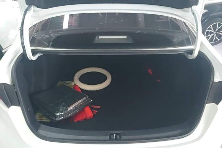 Used Toyota Levin 2019 185T CVT Luxury Edition China VI Standard Trunk