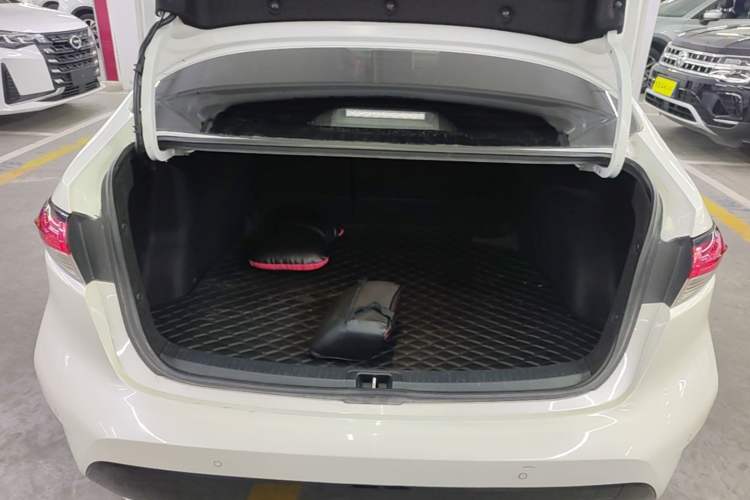 Used Toyota Levin 2019 185T CVT Sport Edition China VI Standard Trunk