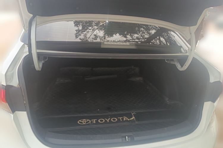 Used Toyota Levin 2019 Dual-Engine 1.8H E-CVT Luxury Edition China VI Standard Trunk