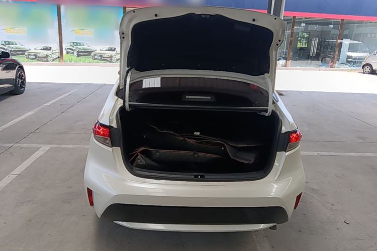 Used Toyota Levin 2019 185T CVT Luxury Edition China VI Standard Trunk