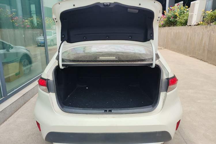 Used Toyota Levin 2019 185T CVT Entry-Level Version China VI Standard Trunk