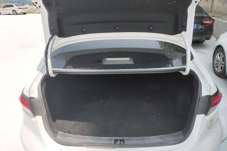 Used Toyota Levin 2019 185T CVT Luxury Edition China VI Standard Trunk