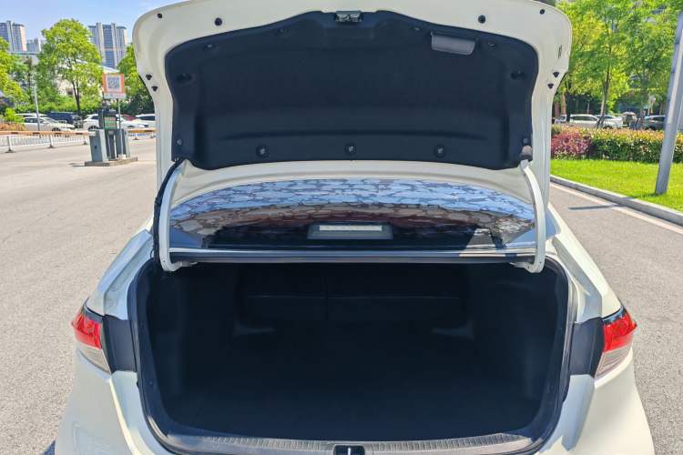 Used Toyota Levin 2019 185T CVT Entry-Level Version China VI Standard Trunk