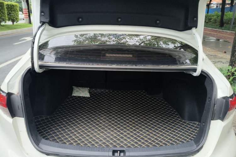 Used Toyota Levin 2019 185T CVT Luxury Edition China VI Standard Trunk