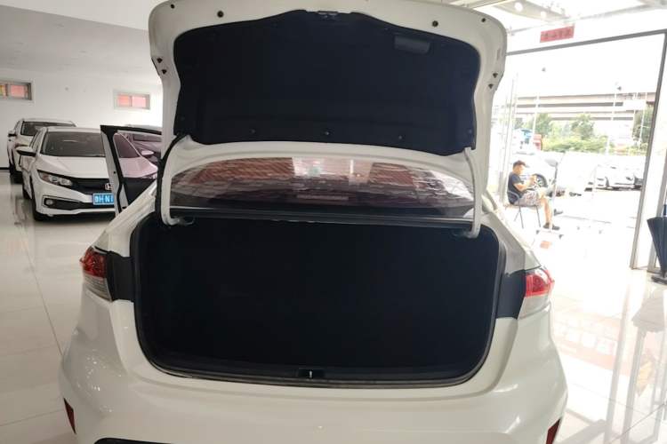 Used Toyota Levin 2019 185T CVT Entry-Level Version China VI Standard Trunk