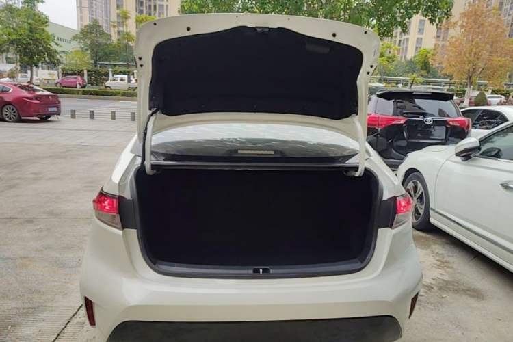 Used Toyota Levin 2019 185T CVT Luxury Edition China VI Standard Trunk
