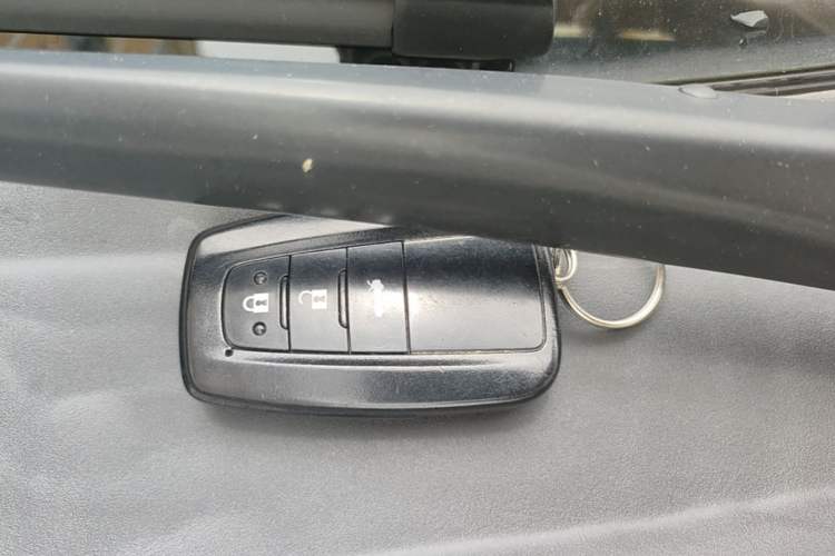 Used Toyota Levin 2019 185T CVT Luxury Edition China VI Standard Vehicle Key