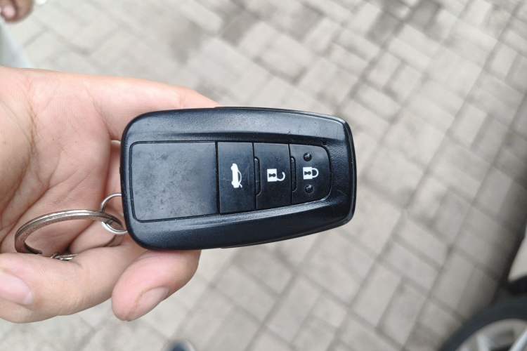 Used Toyota Levin 2019 185T CVT Luxury Edition China V Standard Vehicle Key