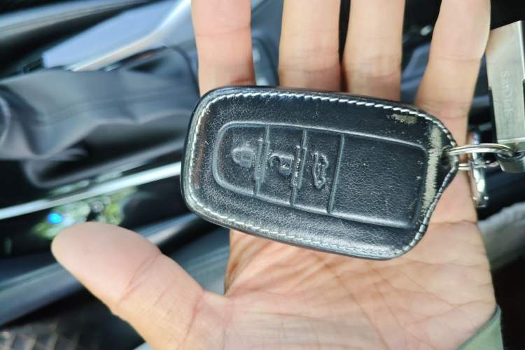 Used Toyota Levin 2019 185T CVT Sport Edition China VI Standard Vehicle Key