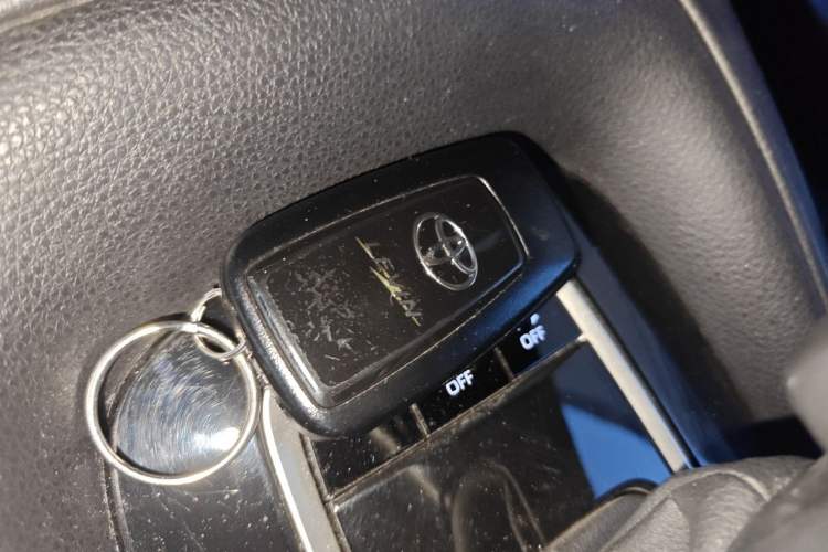 Used Toyota Levin 2019 185T CVT Luxury Edition China VI Standard Vehicle Key