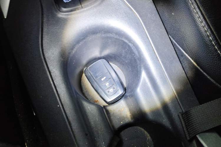 Used Toyota Levin 2019 185T CVT Luxury Edition China VI Standard Vehicle Key