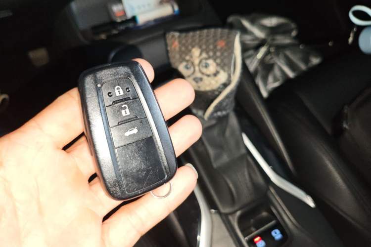 Used Toyota Levin 2019 185T CVT Luxury Edition China VI Standard Vehicle Key