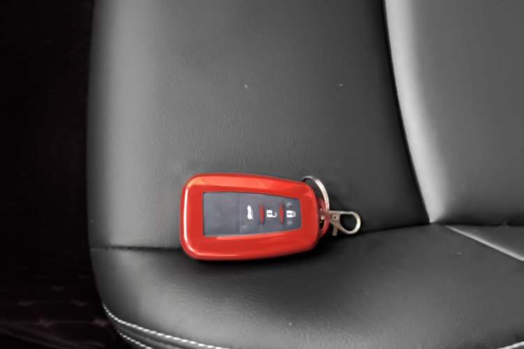 Used Toyota Levin 2019 185T CVT Luxury Edition China VI Standard Vehicle Key