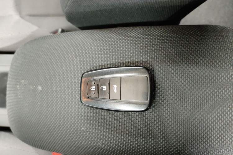 Used Toyota Levin 2019 185T CVT Luxury Edition China VI Standard Vehicle Key