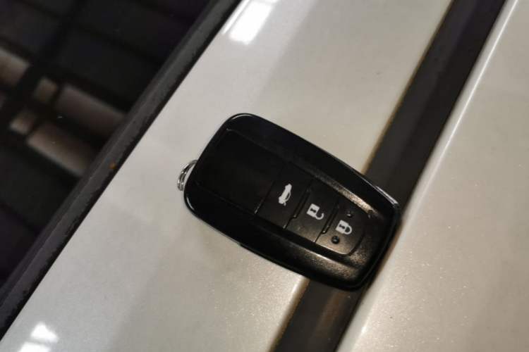 Used Toyota Levin 2019 185T CVT Luxury Edition China VI Standard Vehicle Key