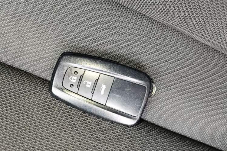 Used Toyota Levin 2019 185T CVT Luxury Edition China VI Standard Vehicle Key