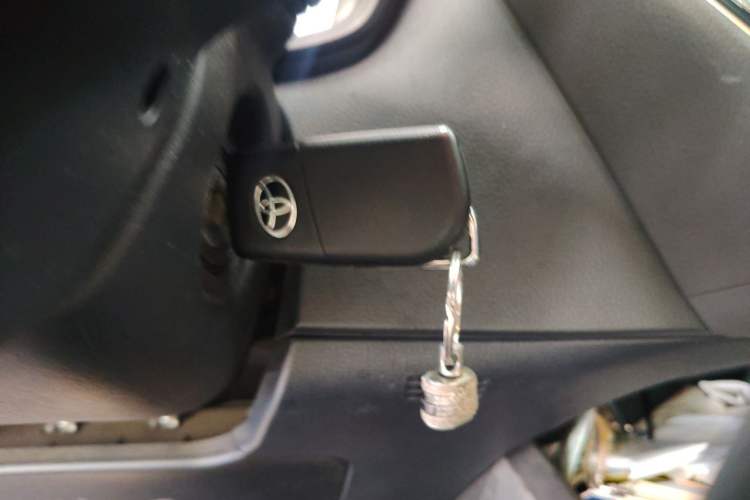 Used Toyota Levin 2019 185T CVT Entry-Level Version China VI Standard Vehicle Key