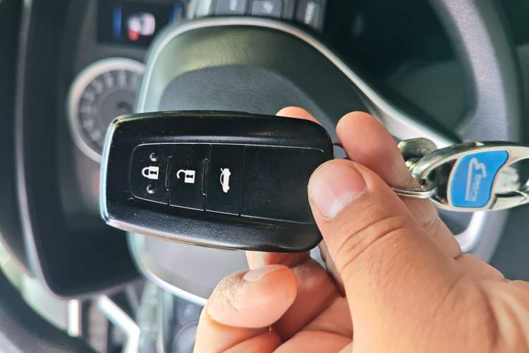 Used Toyota Levin 2019 185T CVT Sport Edition China VI Standard Vehicle Key