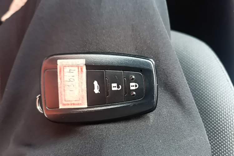 Used Toyota Levin 2019 185T CVT Luxury Edition China VI Standard Vehicle Key