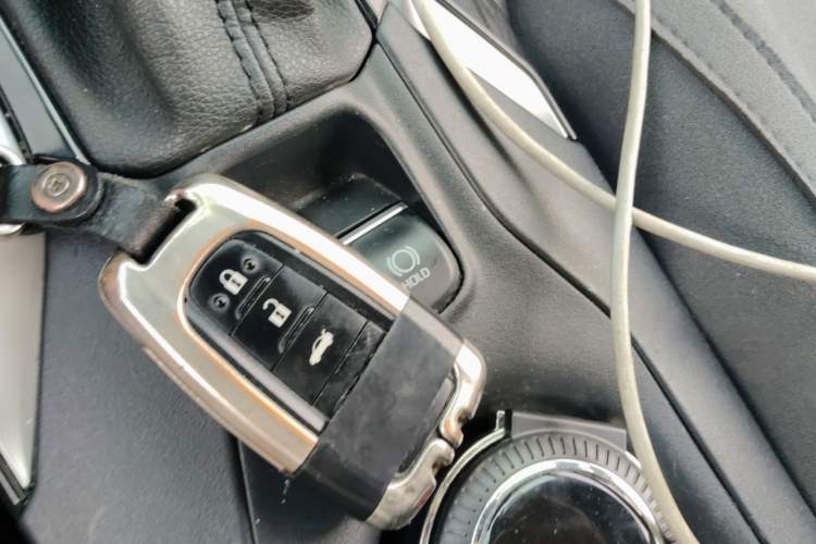 Used Toyota Levin 2019 185T CVT Luxury Edition China VI Standard Vehicle Key