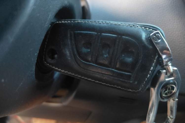 Used Toyota Levin 2019 185T CVT Entry-Level Version China VI Standard Vehicle Key