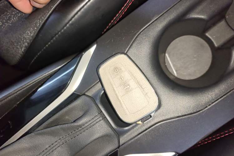 Used Toyota Levin 2019 185T CVT Sport Edition China VI Standard Vehicle Key