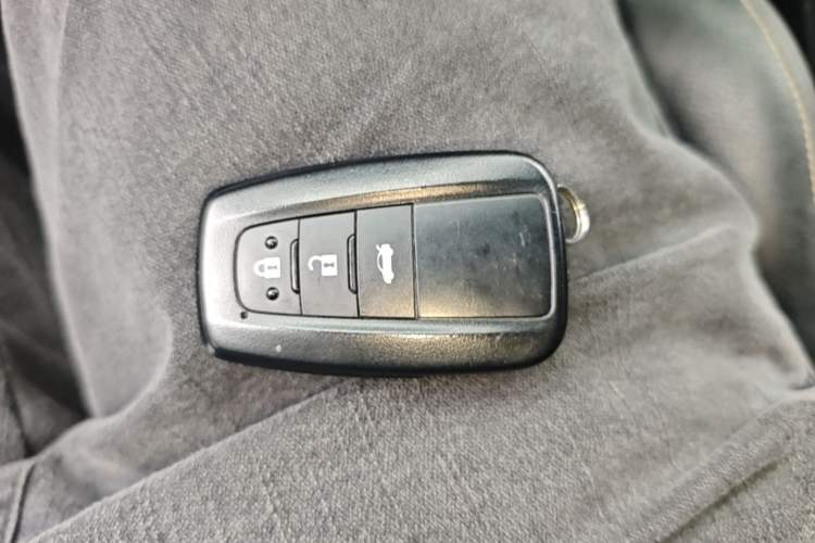 Used Toyota Levin 2019 185T CVT Luxury Edition China VI Standard Vehicle Key