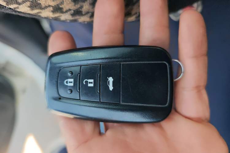 Used Toyota Levin 2019 185T CVT Luxury Edition China VI Standard Vehicle Key