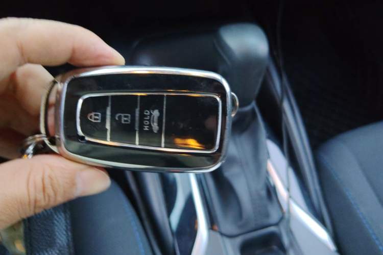 Used Toyota Levin 2019 185T CVT Sport Edition China VI Standard Vehicle Key