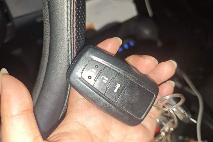 Used Toyota Levin 2019 185T CVT Sport Edition China VI Standard Vehicle Key