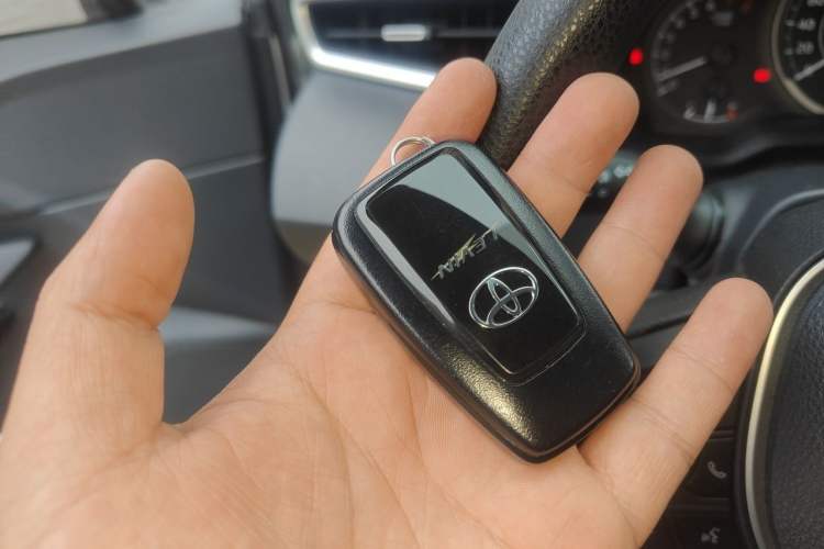 Used Toyota Levin 2019 185T CVT Luxury Edition China VI Standard Vehicle Key