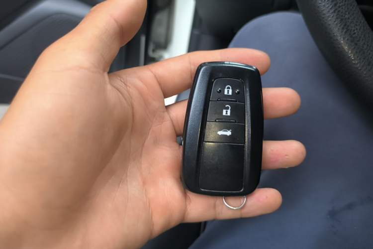 Used Toyota Levin 2019 185T CVT Luxury Edition China VI Standard Vehicle Key