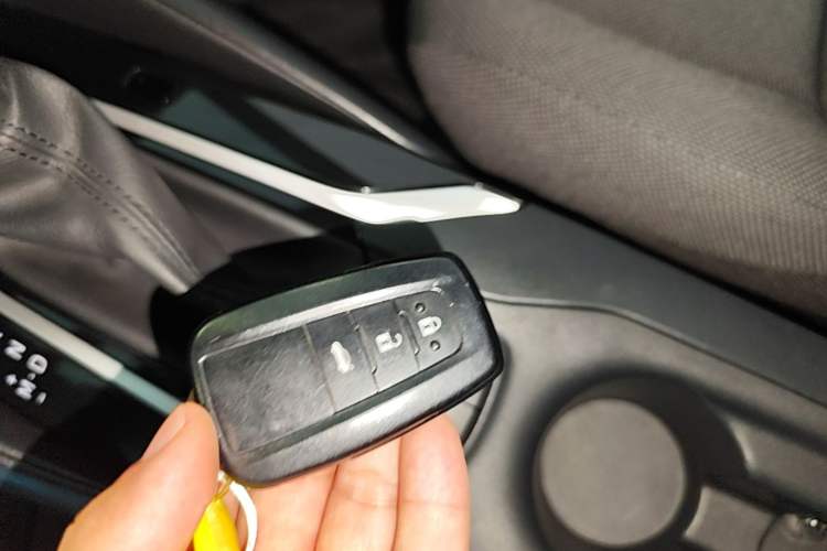Used Toyota Levin 2019 185T CVT Luxury Edition China VI Standard Vehicle Key