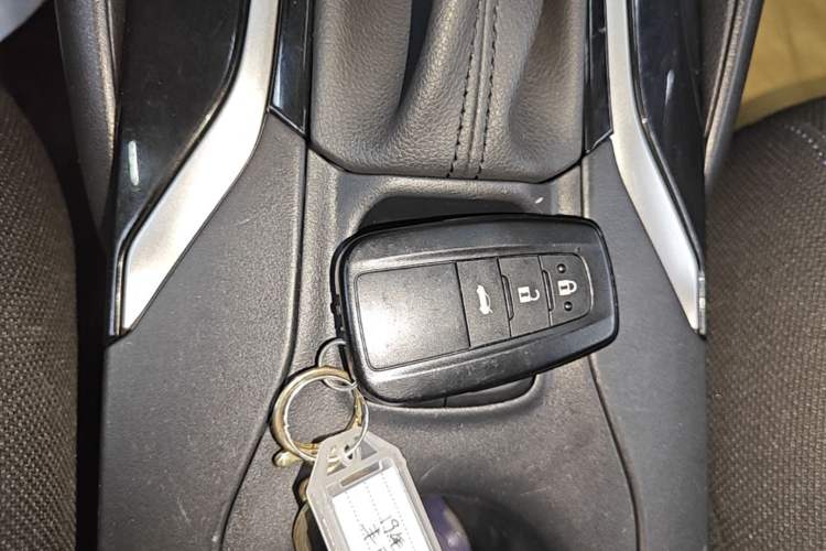 Used Toyota Levin 2019 185T CVT Sport Edition China VI Standard Vehicle Key