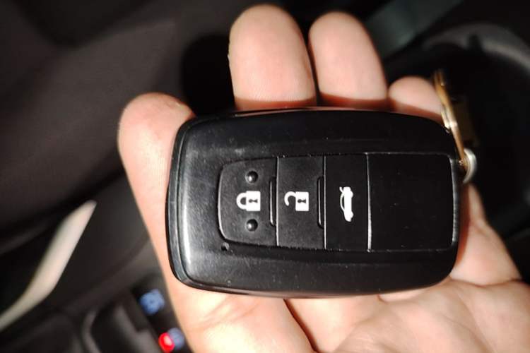 Used Toyota Levin 2019 185T CVT Luxury Edition China VI Standard Vehicle Key