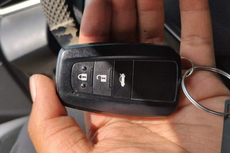 Used Toyota Levin 2019 185T CVT Luxury Edition China VI Standard Vehicle Key