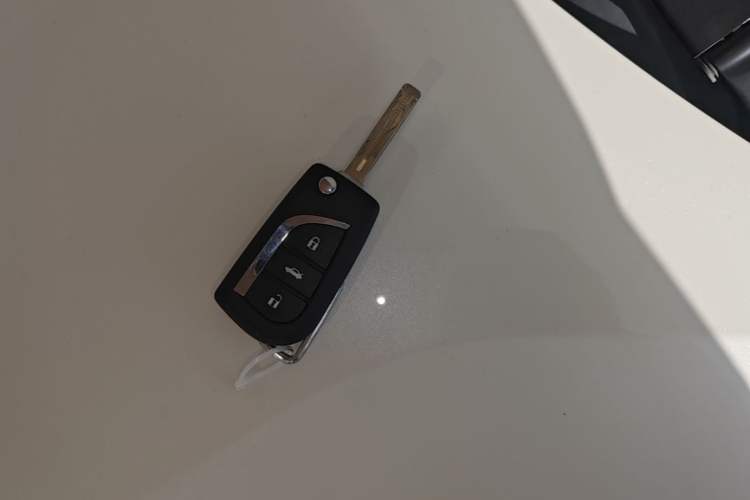 Used Toyota Levin 2019 185T CVT Entry-Level Version China VI Standard Vehicle Key
