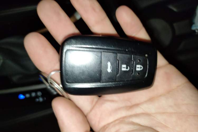 Used Toyota Levin 2019 185T CVT Luxury Edition China VI Standard Vehicle Key