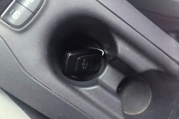 Used Toyota Levin 2019 185T CVT Luxury Edition China VI Standard Vehicle Key