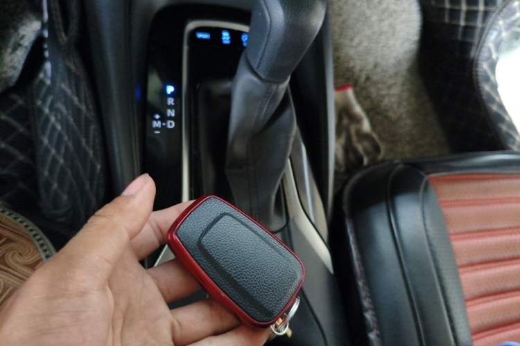 Used Toyota Levin 2019 185T CVT Luxury Edition China VI Standard Vehicle Key