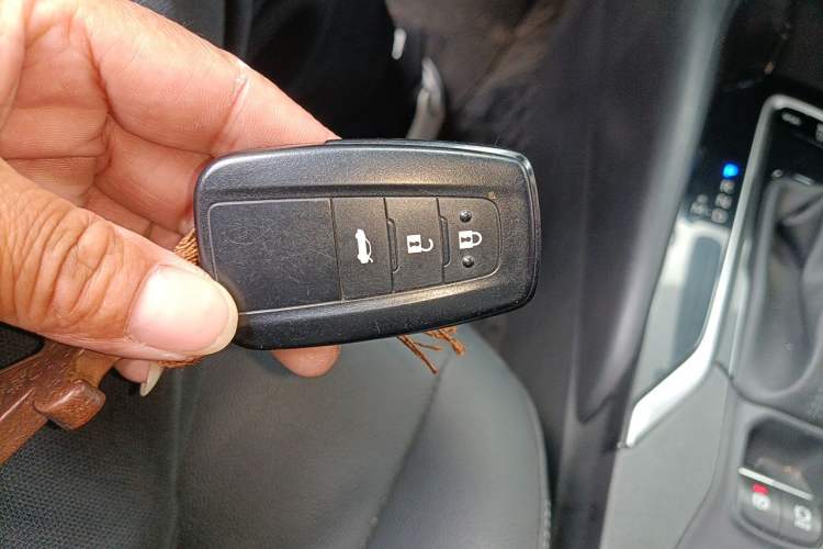 Used Toyota Levin 2019 185T CVT Luxury Edition China V Standard Vehicle Key