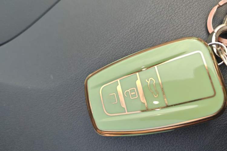 Used Toyota Levin 2019 185T CVT Luxury Edition China VI Standard Vehicle Key