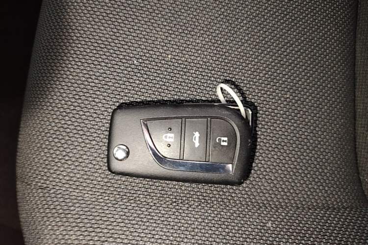 Used Toyota Levin 2019 185T CVT Entry-Level Version China VI Standard Vehicle Key