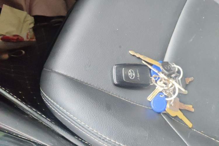 Used Toyota Levin 2019 185T CVT Luxury Edition China VI Standard Vehicle Key