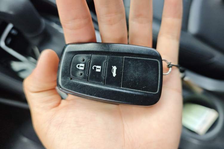 Used Toyota Levin 2019 185T CVT Luxury Edition China VI Standard Vehicle Key