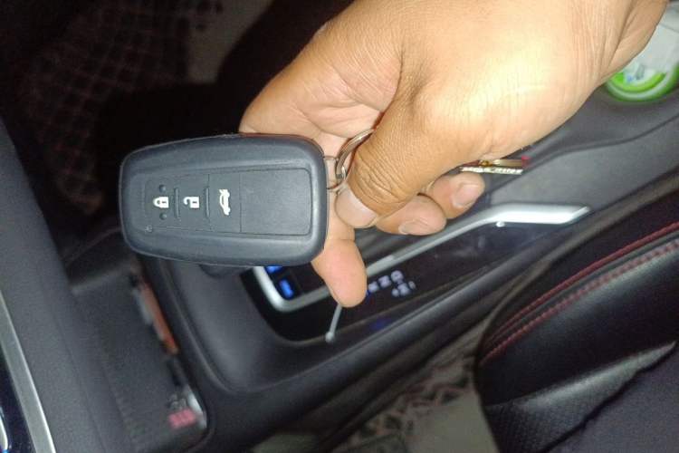 Used Toyota Levin 2019 185T CVT Luxury Edition China VI Standard Vehicle Key