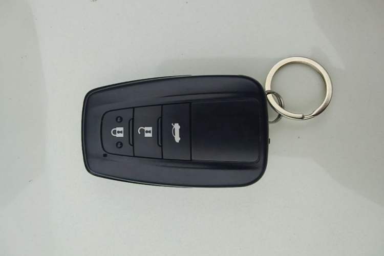 Used Toyota Levin 2019 185T CVT Luxury Edition China VI Standard Vehicle Key