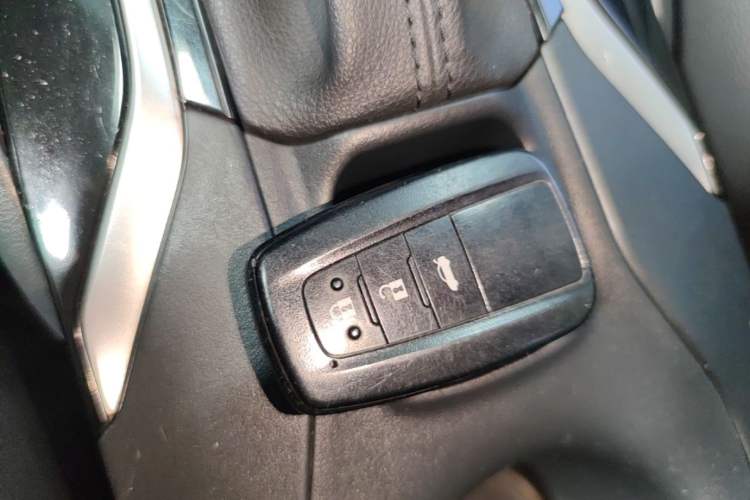 Used Toyota Levin 2019 185T CVT Luxury Edition China V Standard Vehicle Key