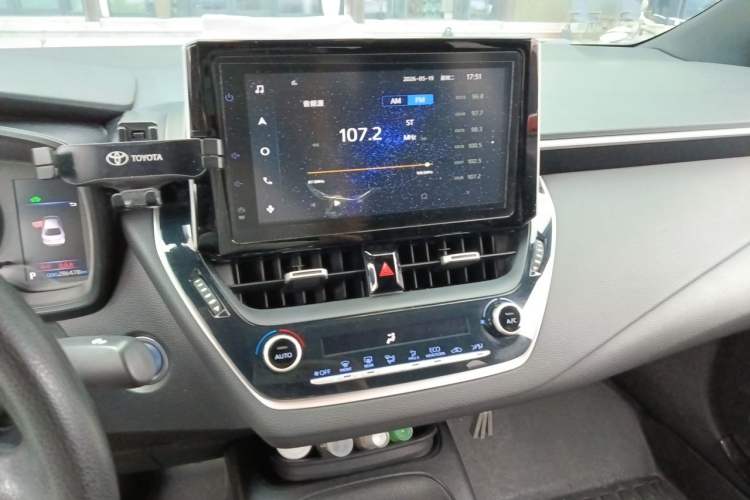 Used Toyota Levin 2021 Dual-Engine 1.8H E-CVT Luxury Edition Audio And AC Panel