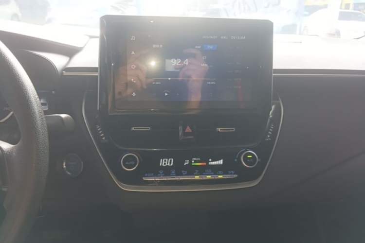 Used Toyota Levin 2021 Dual-Motor 1.8H E-CVT Sport Edition Audio And AC Panel